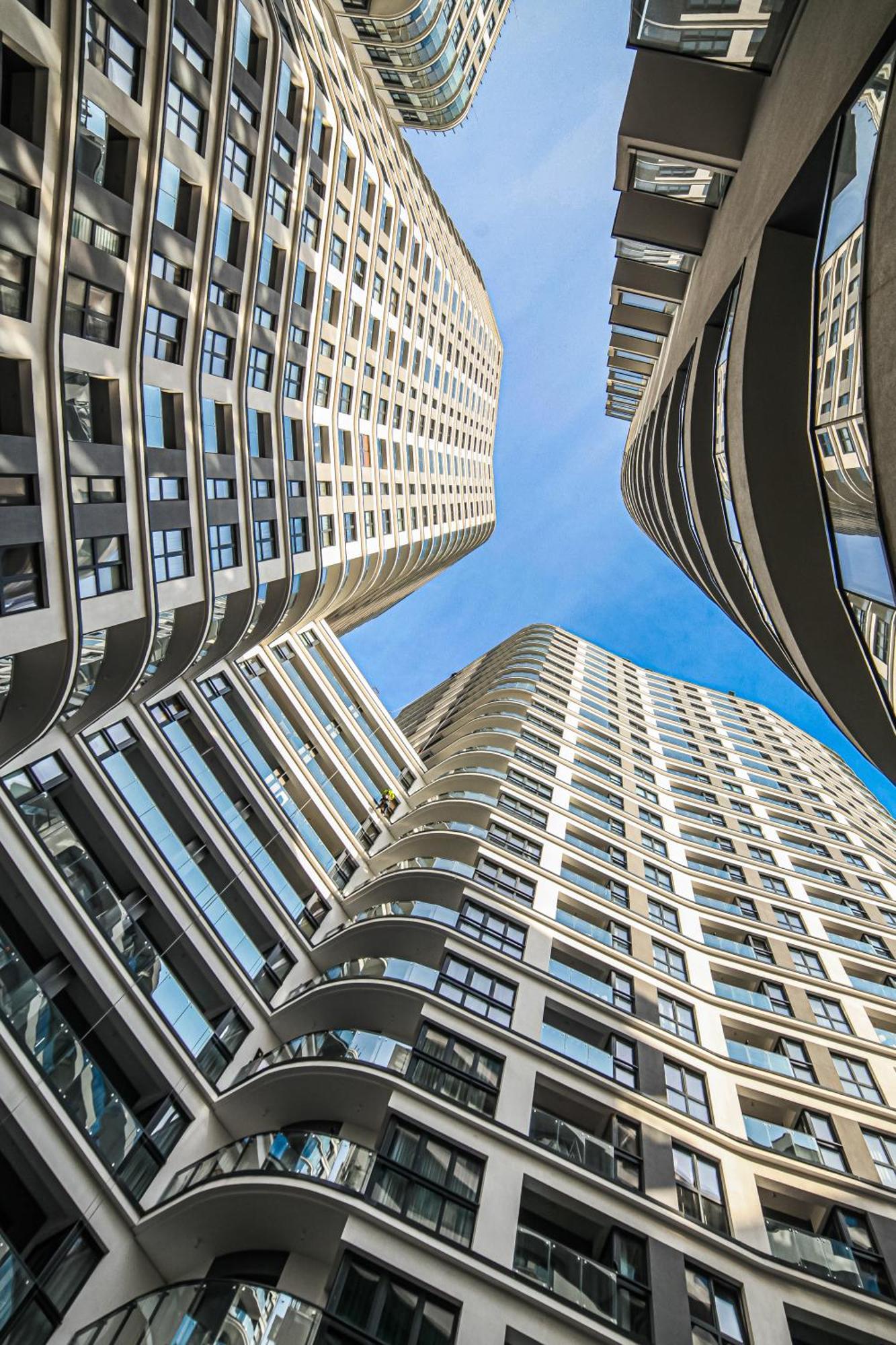 Big City Life Apartments - Bliska Wola Tower A Warsaw Ngoại thất bức ảnh