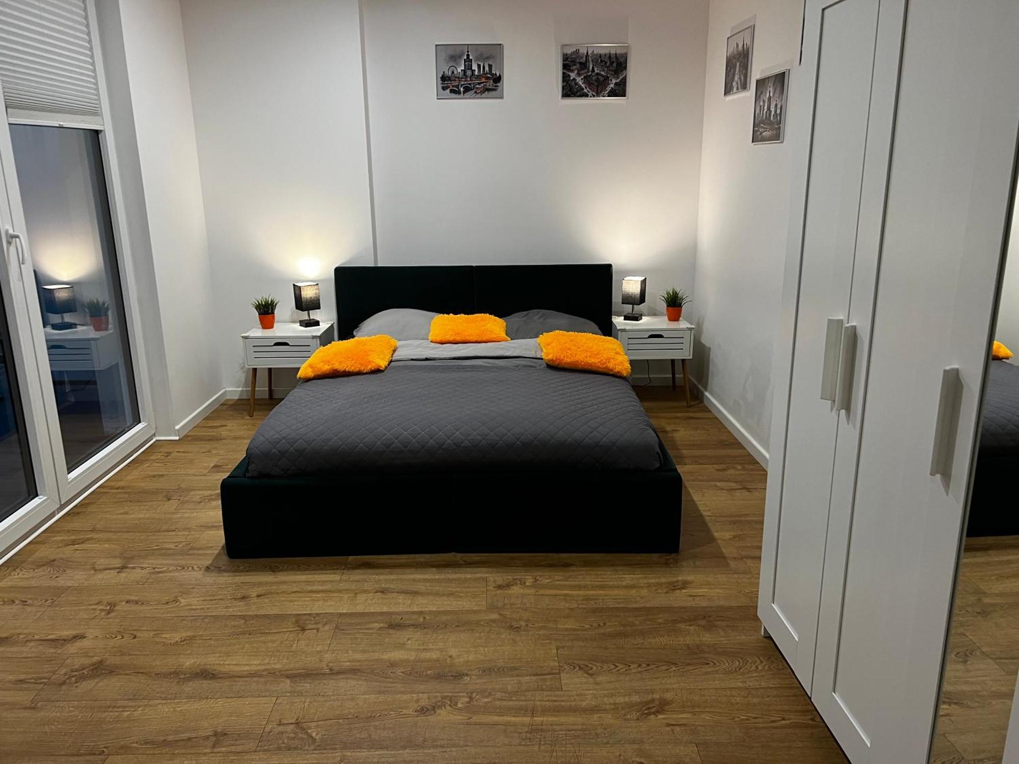 Big City Life Apartments - Bliska Wola Tower A Warsaw Ngoại thất bức ảnh