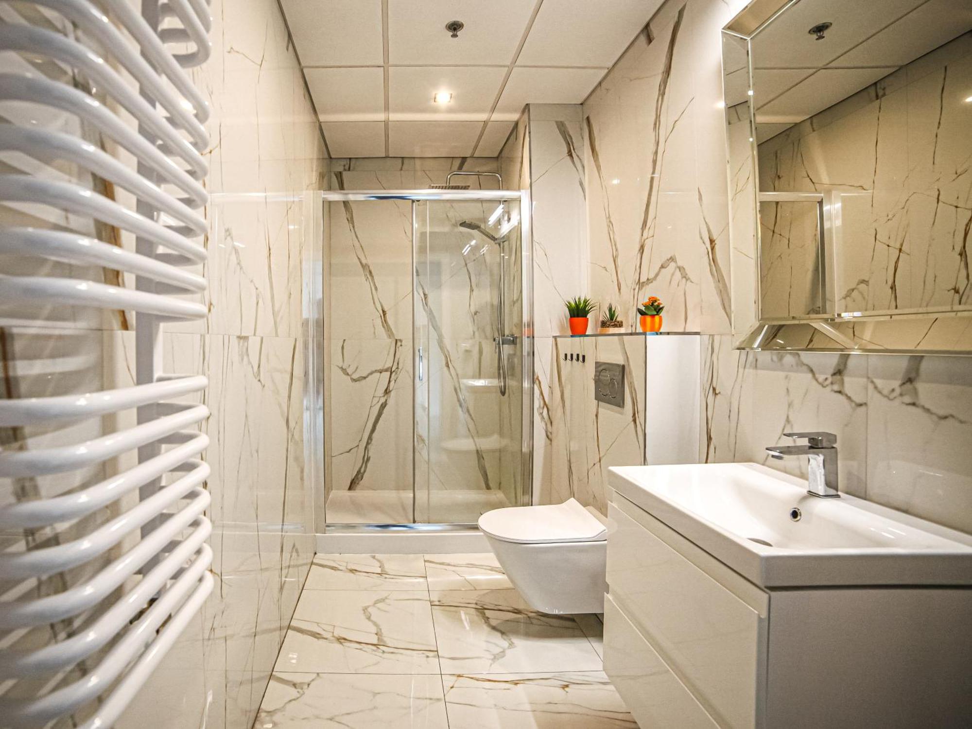 Big City Life Apartments - Bliska Wola Tower A Warsaw Ngoại thất bức ảnh